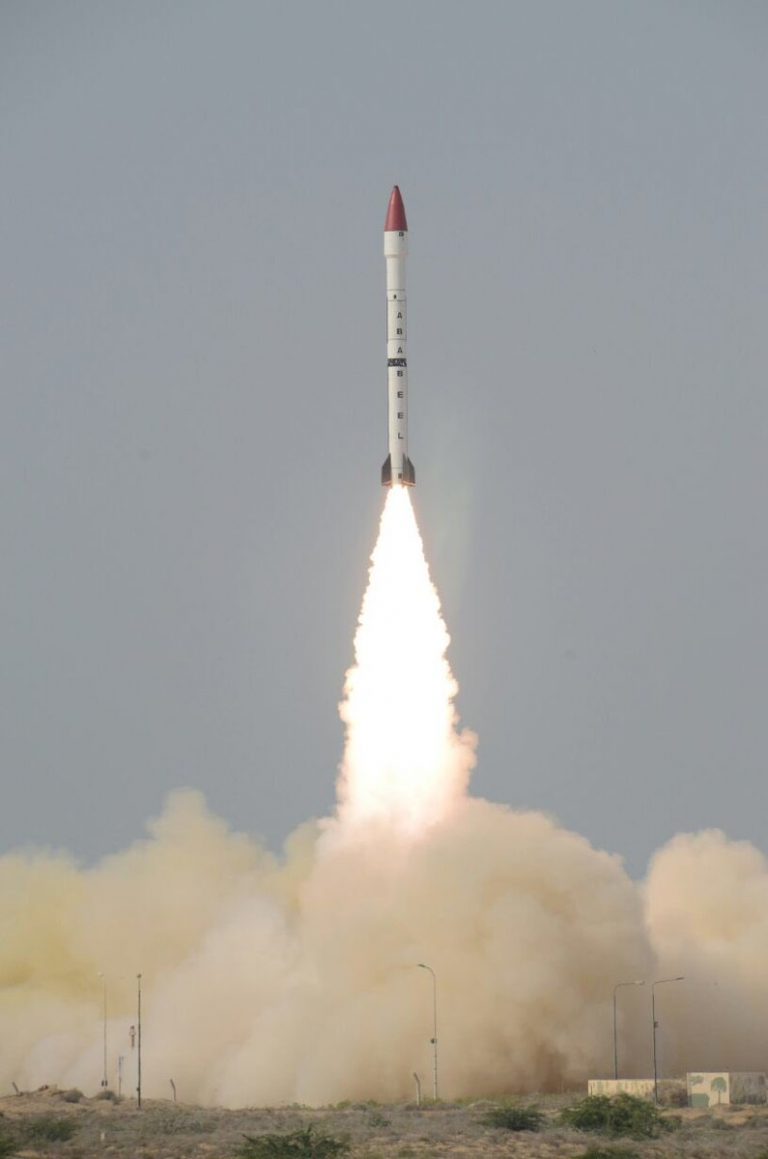 PAKISTAN-MIRV-CAPABLE-ABABEEL-MISSILE-768x1159.jpg